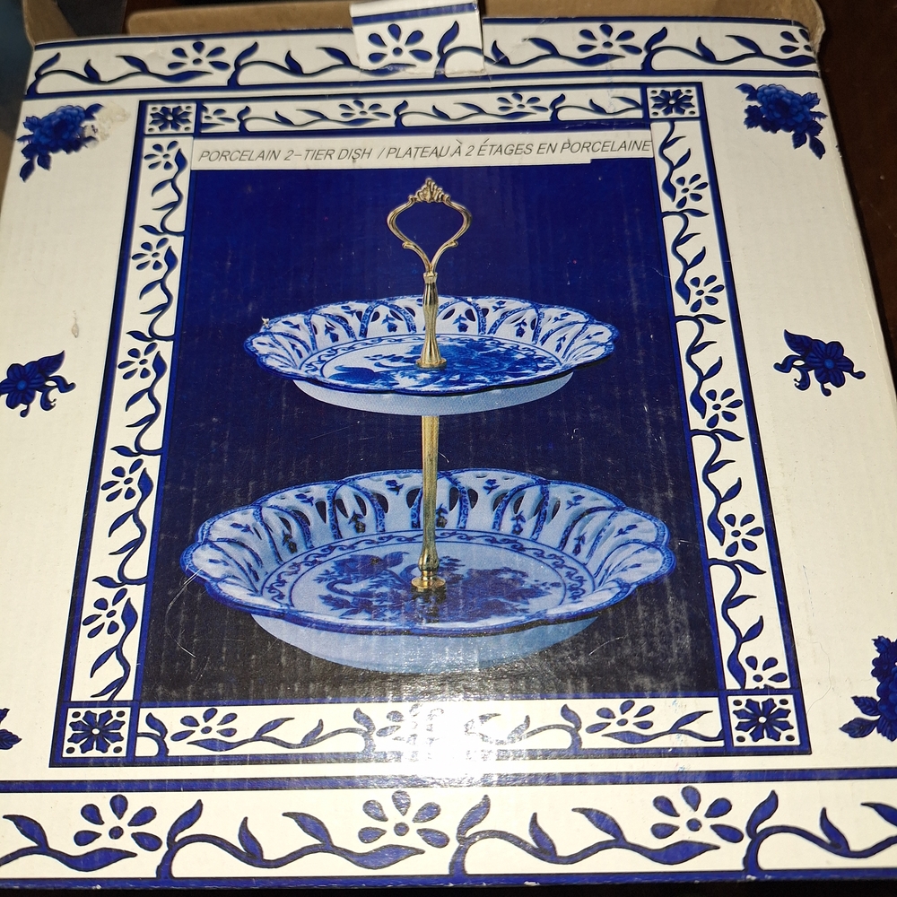 Blue and White Porcelain 2-Tier Dish